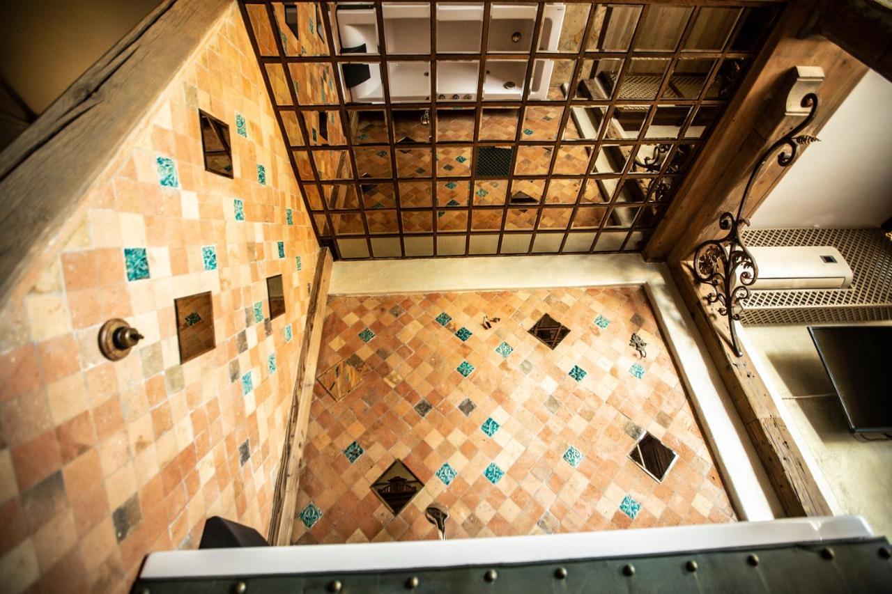 Hotel Artists In Tbilisi